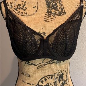NWT Victoria’s Secret fishnet underwire bra.